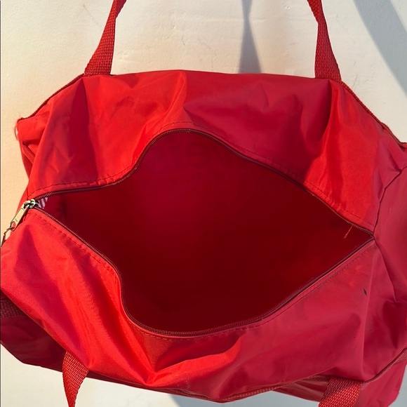 Vintage Budweiser Red Nylon Duffel Bag with Tassle - Picture 5 of 6